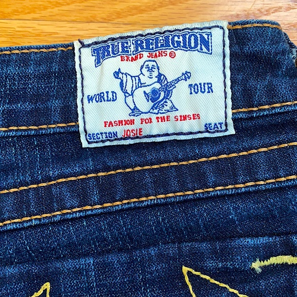 True Religion Josie Shorts Dark Wash - Picture 7 of 9